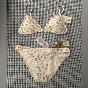 Billabong women 2 piece swim set